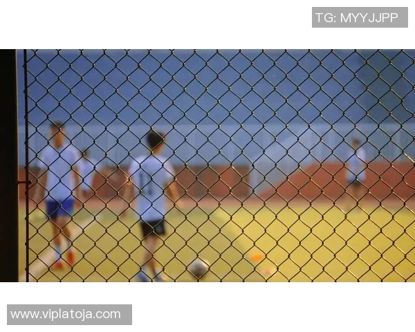 网球小子从街头到赛场的成长之路:青春奋斗与梦想追逐的真实写照 网球小子从街头到赛场的成长之路:青春奋斗与梦想追逐的真实写照